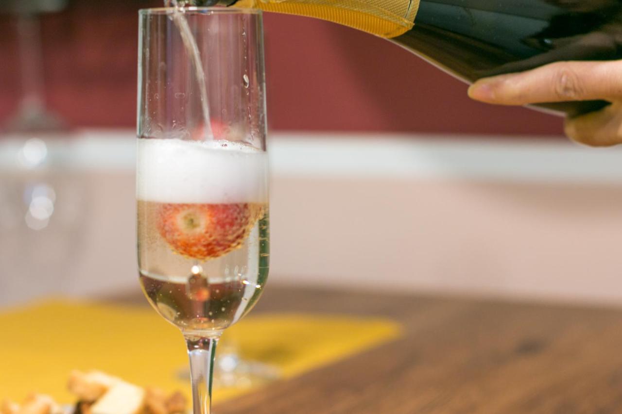 Wine Apartments Florence Franciacorta エクステリア 写真